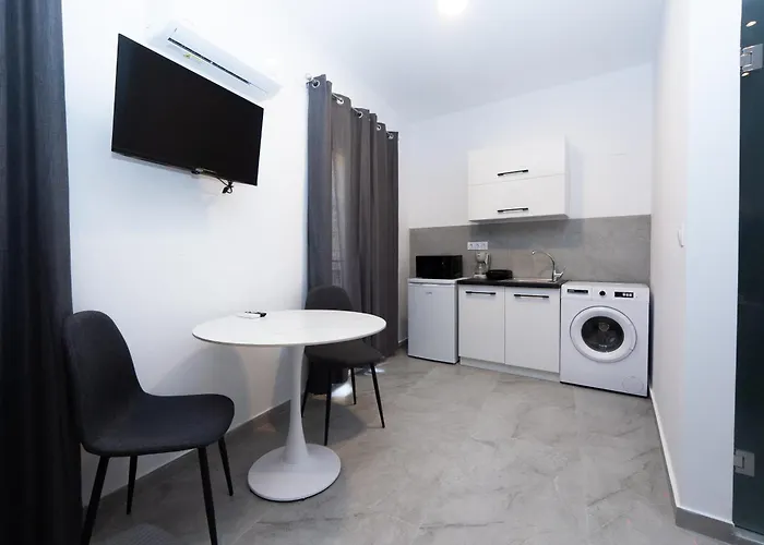 Old Town Studios, Corfu Apartment *